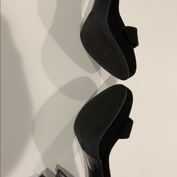 High heels - Picture 3 of 3